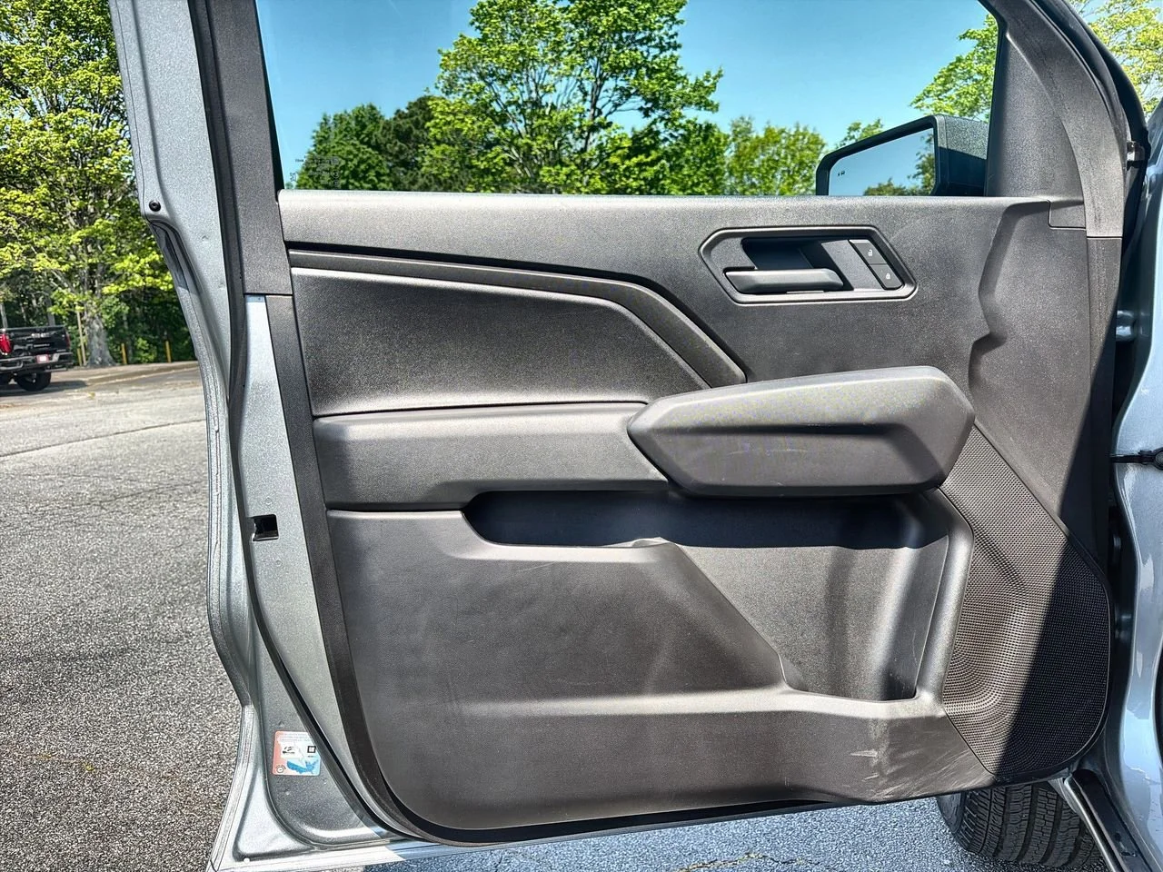Used 2025 Sterling Gray Metallic Chevrolet WT/LT image 18