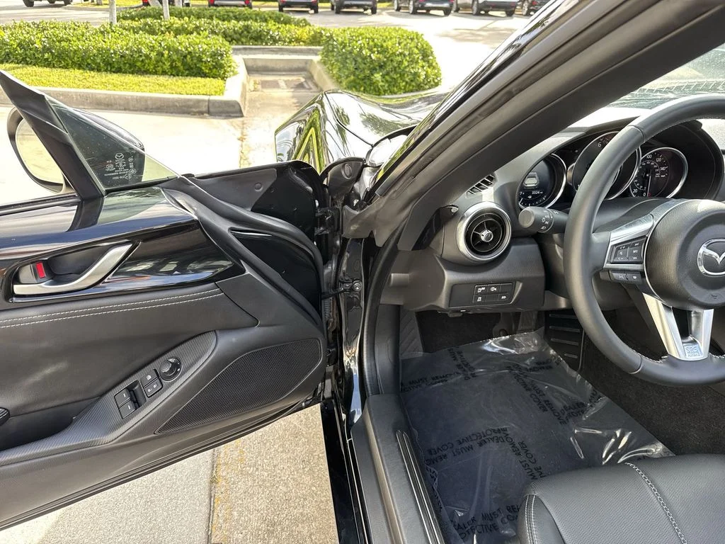 2024 Mazda MX-5 Miata RF Grand Touring - Photo 17