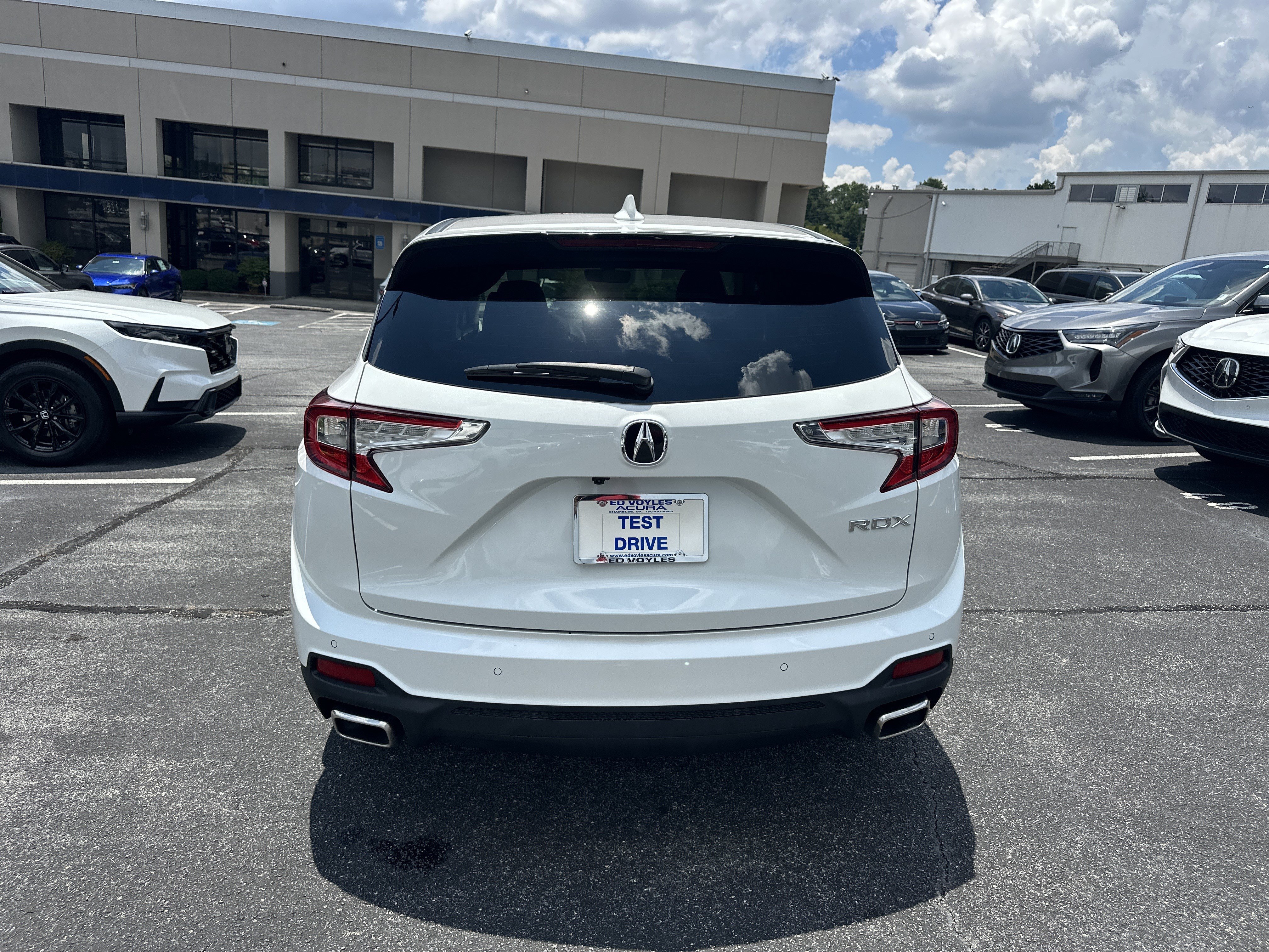 Used 2023 Platinum White Pearl Acura w/Technology Package image 6