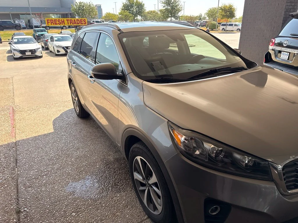 Used 2019 Silver Kia EX image 7