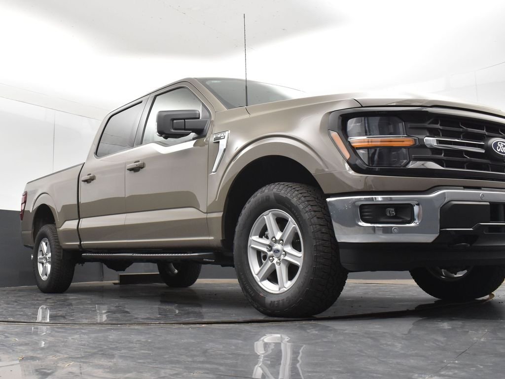 New 2026 Marsh Gray Ford XLT image 24