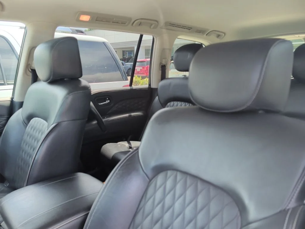 Used 2020 White INFINITI LUXE image 10