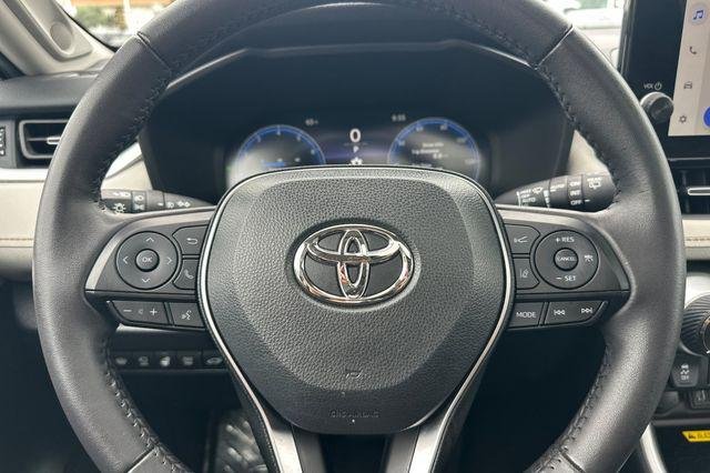 Certified Used 2025 MIDNIGHT BLACK METALLIC Toyota  image 28