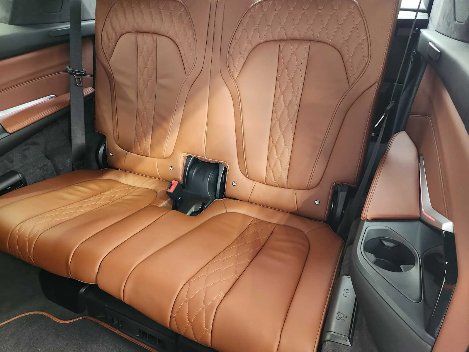 Used 2026 Oxford Green II Metallic BMW ALPINA XB7 image 21
