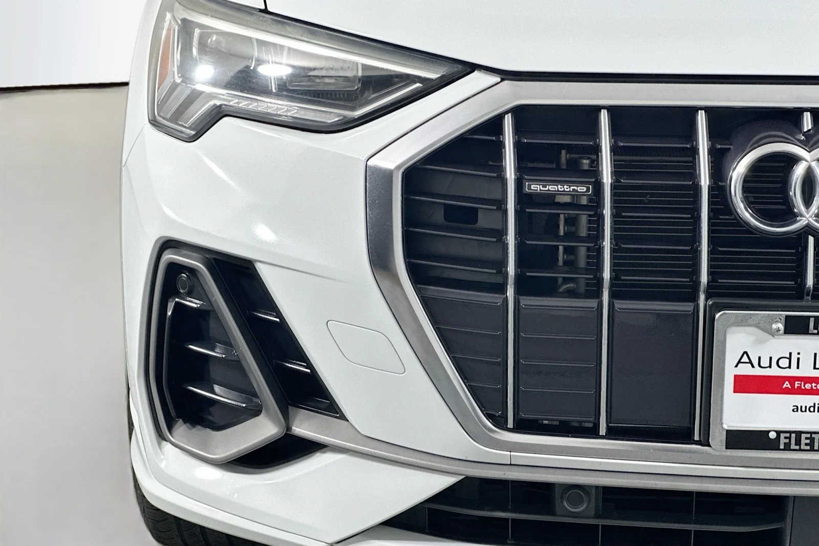 Used 2023 Glacier White Metallic Audi S line Premium image 16