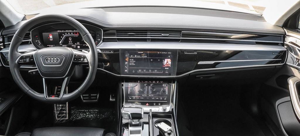 2023 Audi S8 Base - Photo 34