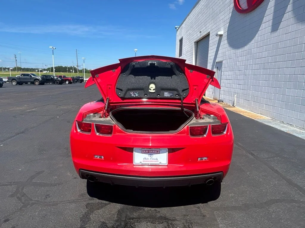 Used 2012 Red Chevrolet 2LT image 31