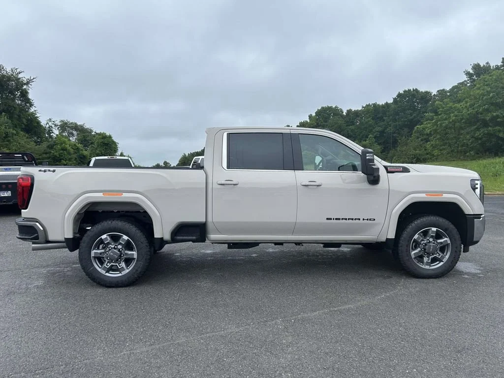 New 2026 Coastal Dune GMC SLE image 2