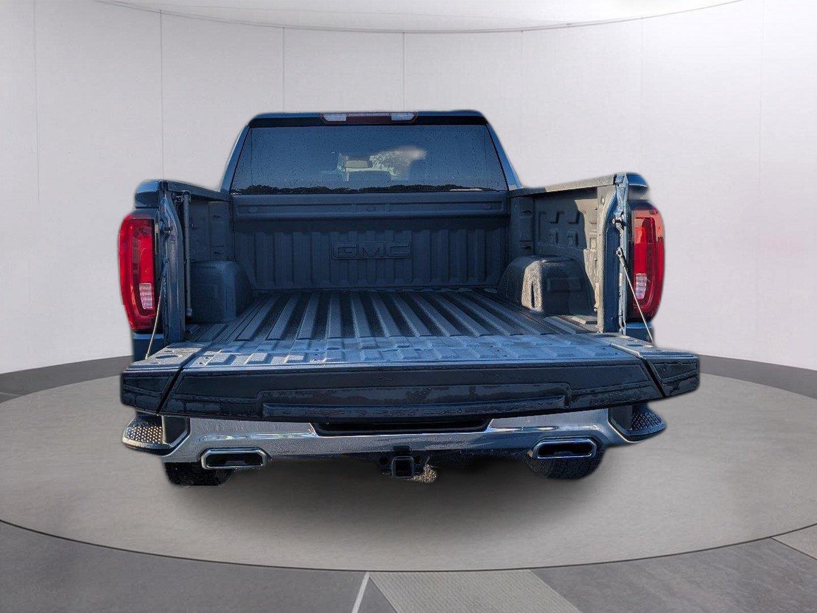 Used 2022 PACIFIC BLUE METALLIC GMC SLT image 5
