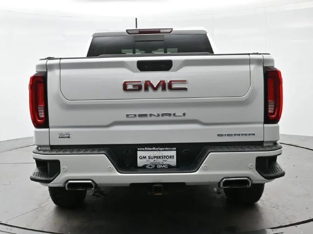 Used 2019 WHITE FROST TRICOAT GMC Denali image 6