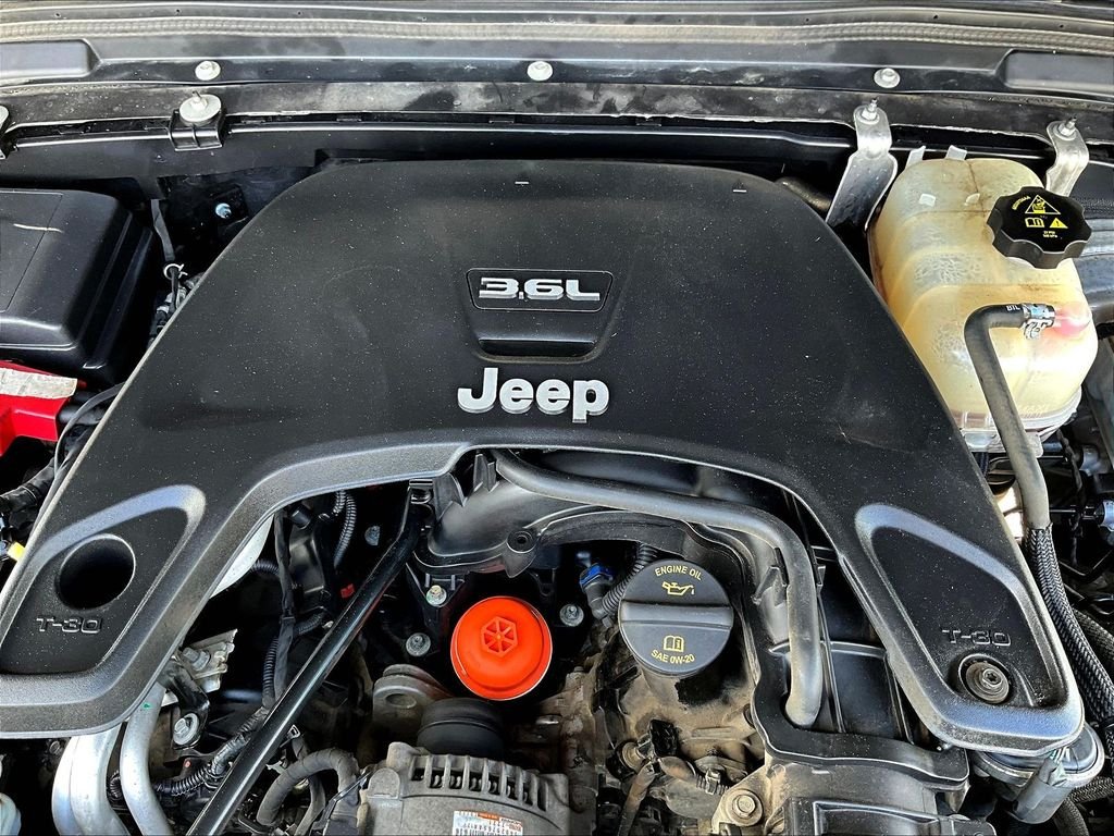 Used 2020 Gray Jeep Unlimited Sport Altitude image 29