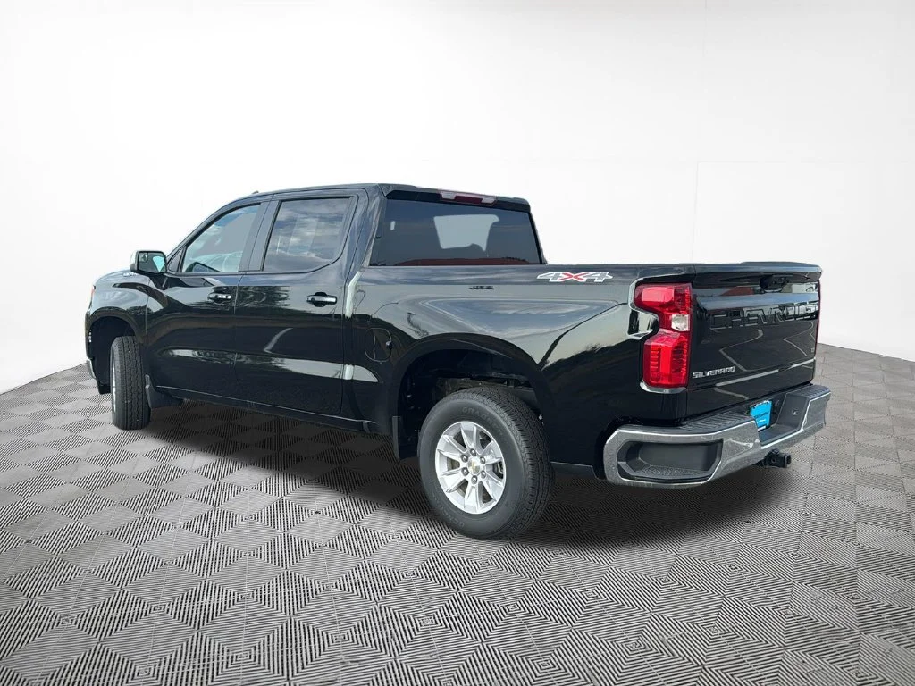 Used 2026 Black Chevrolet LT image 12