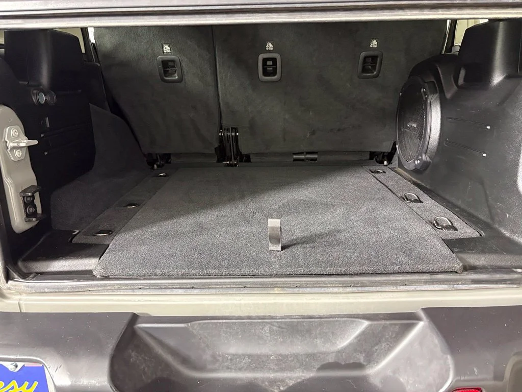 Used 2023 Gray Jeep Rubicon image 37