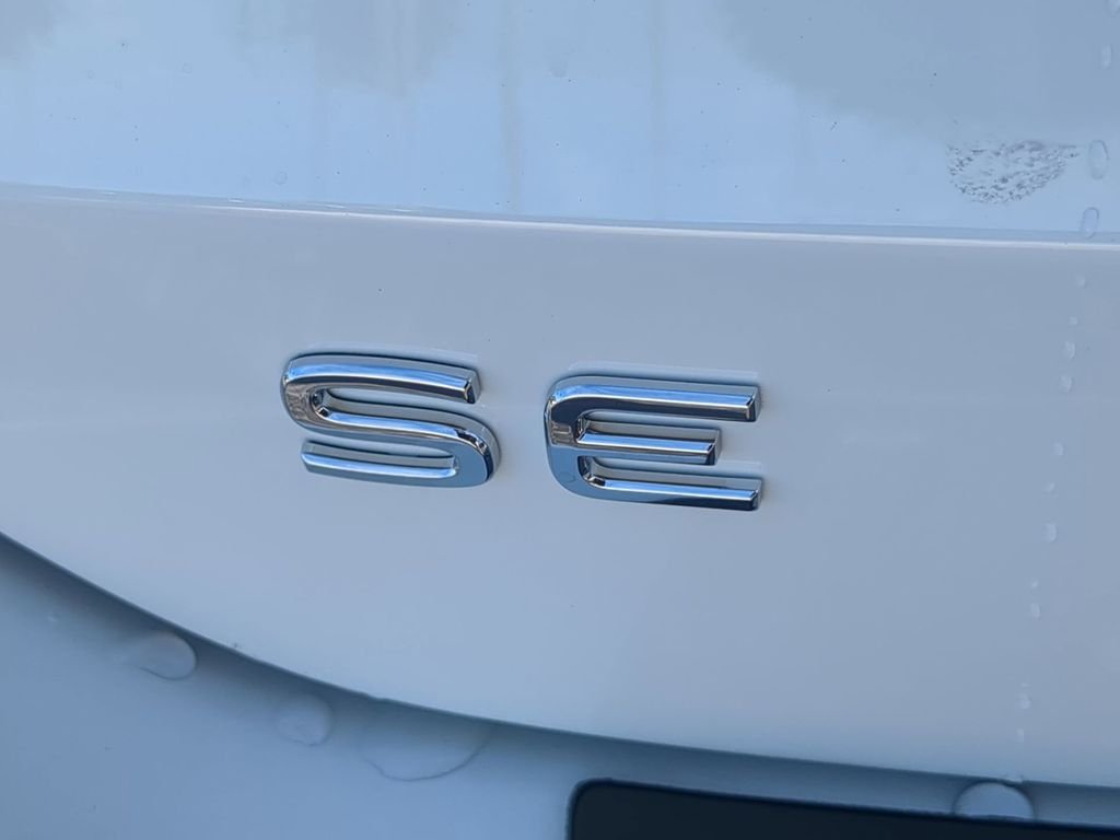 New 2026 White Volkswagen 1.5T SE image 10