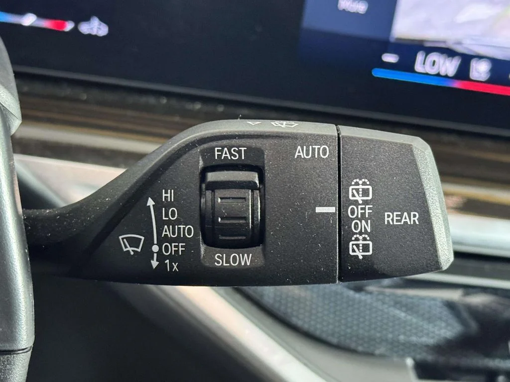 Used 2026 Gray BMW xDrive40i image 22