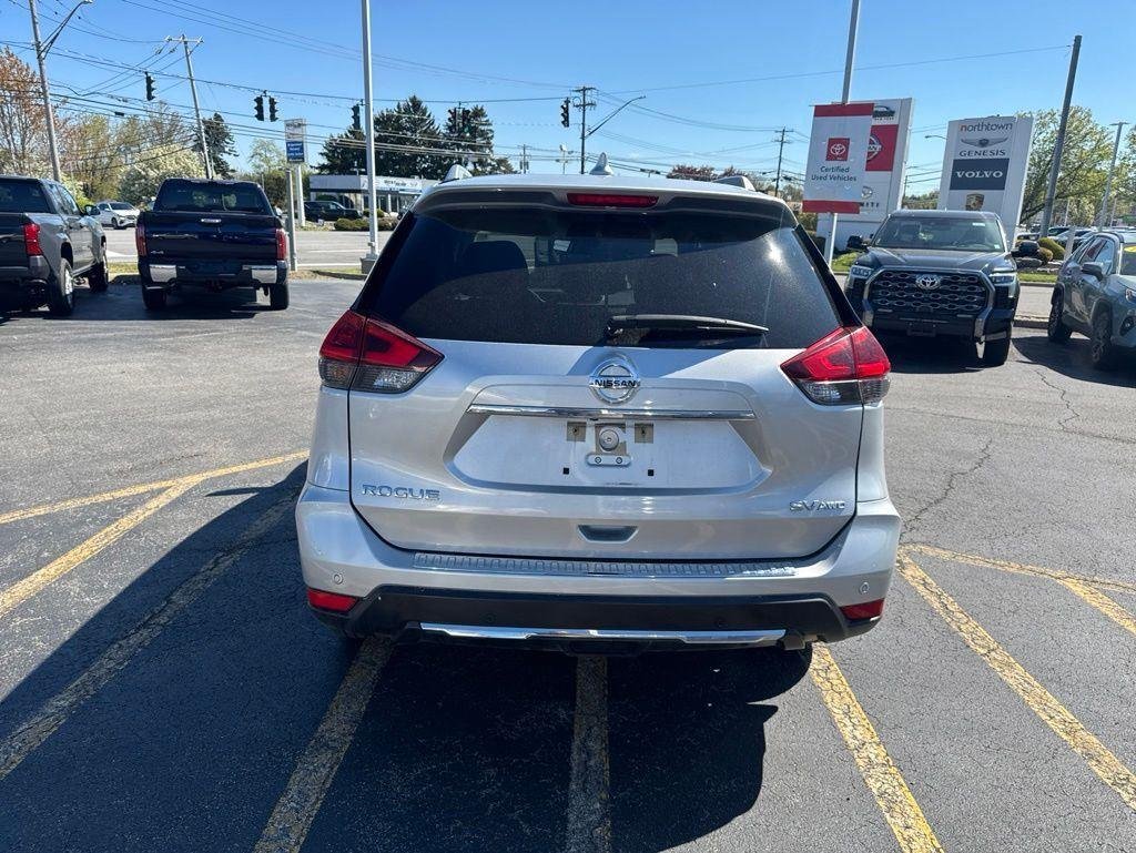 Used 2020 Brilliant Silver Metallic Nissan SV image 7