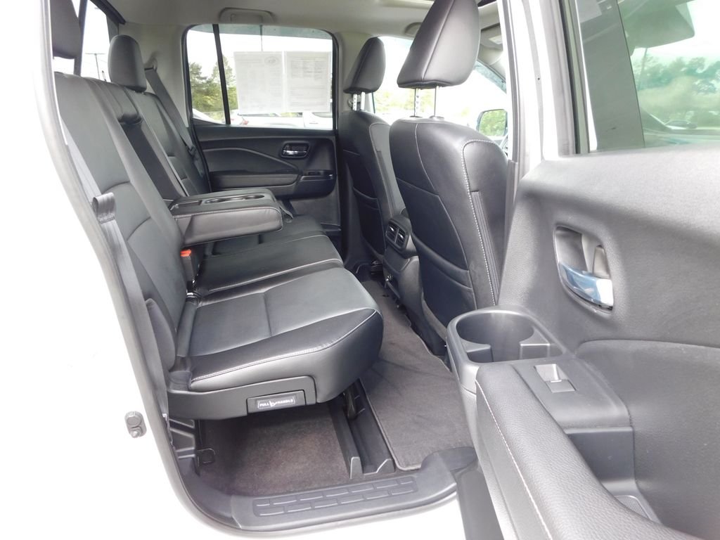 Used 2025 White Honda RTL image 27
