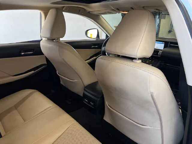 Used 2015 Starfire Pearl Lexus 250 image 42