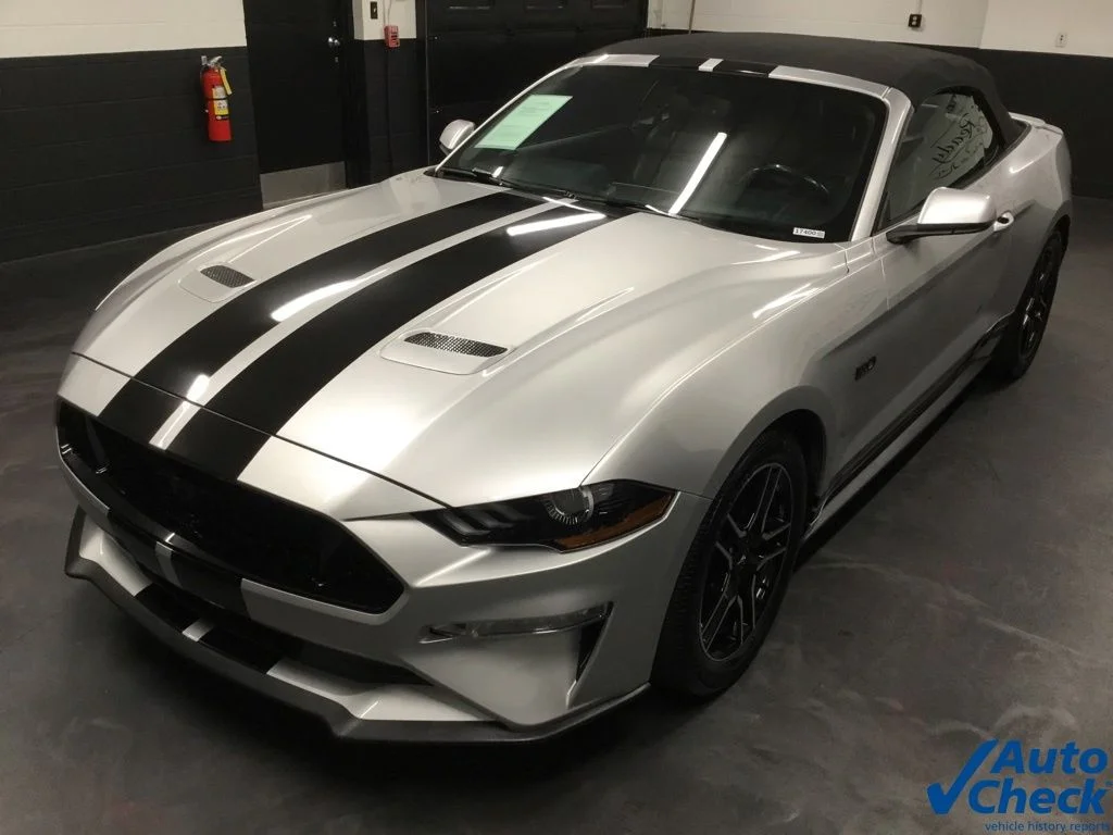 Used 2019 Silver Ford GT Premium image 17