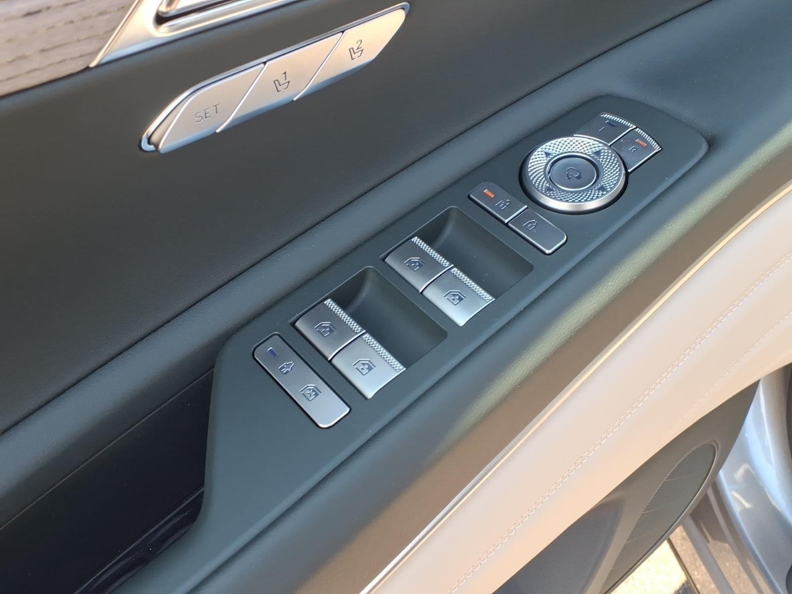New 2026 Savile Silver Genesis 2.5T SELECT image 27