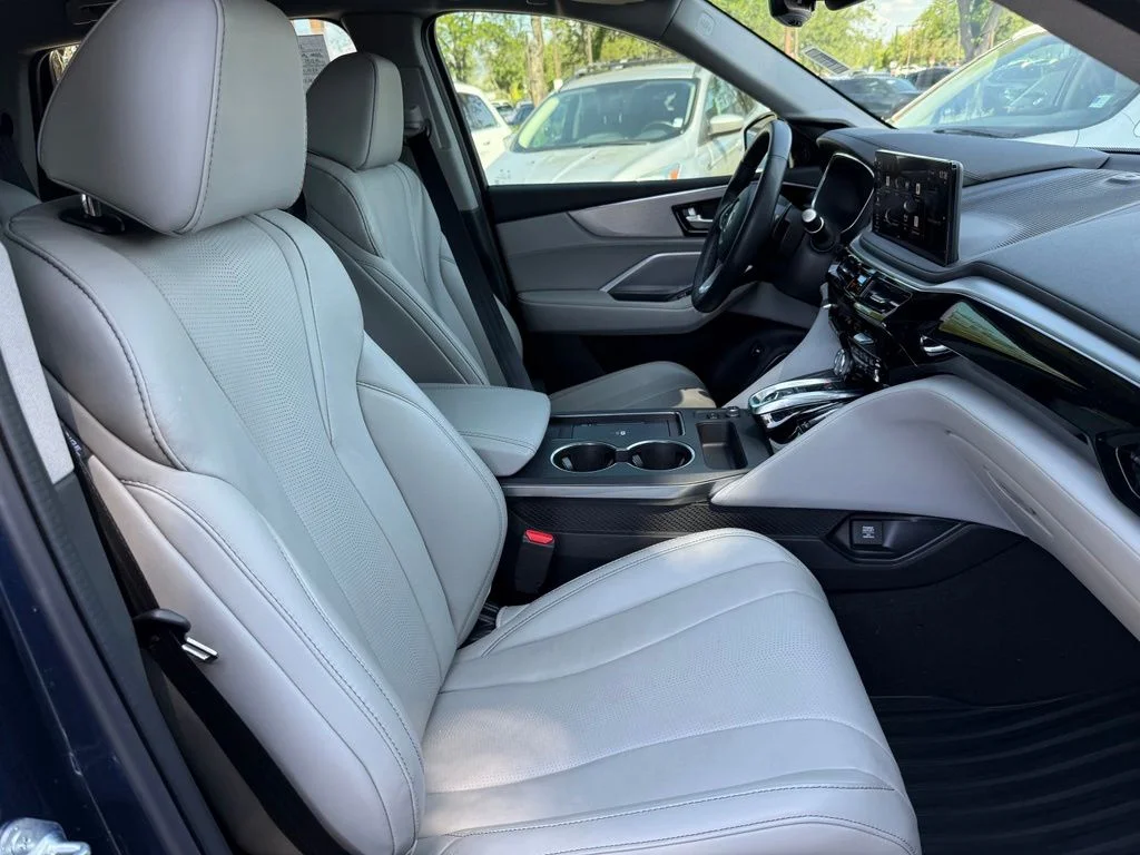 Used 2025 Canyon River Blue Metallic Acura Technology Package image 18