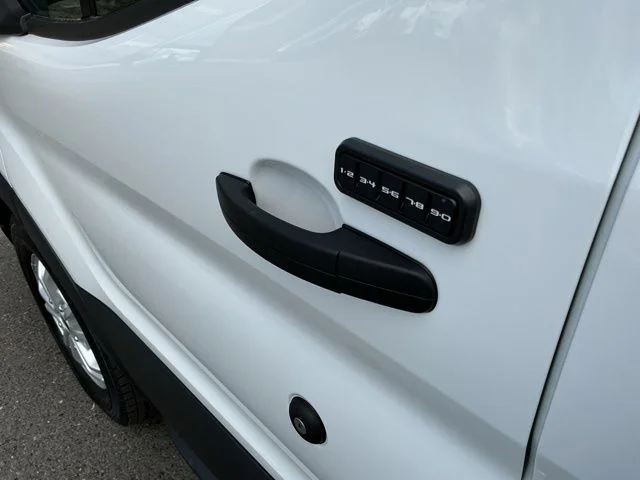 New 2026 Oxford White Ford Base image 11