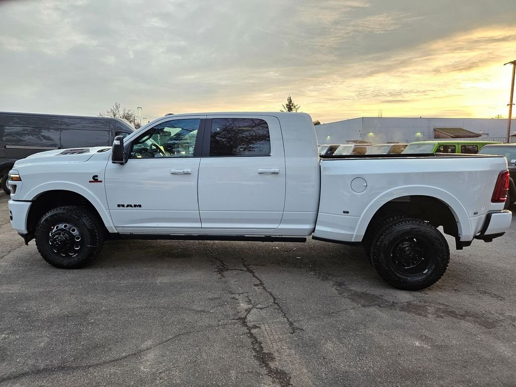 New 2026 Bright White Clear-Coat Exterior Paint RAM Limited image 4