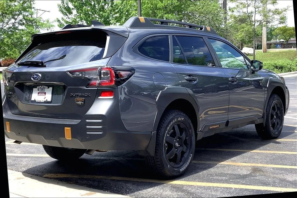 Used 2025 Gray Subaru Wilderness image 15