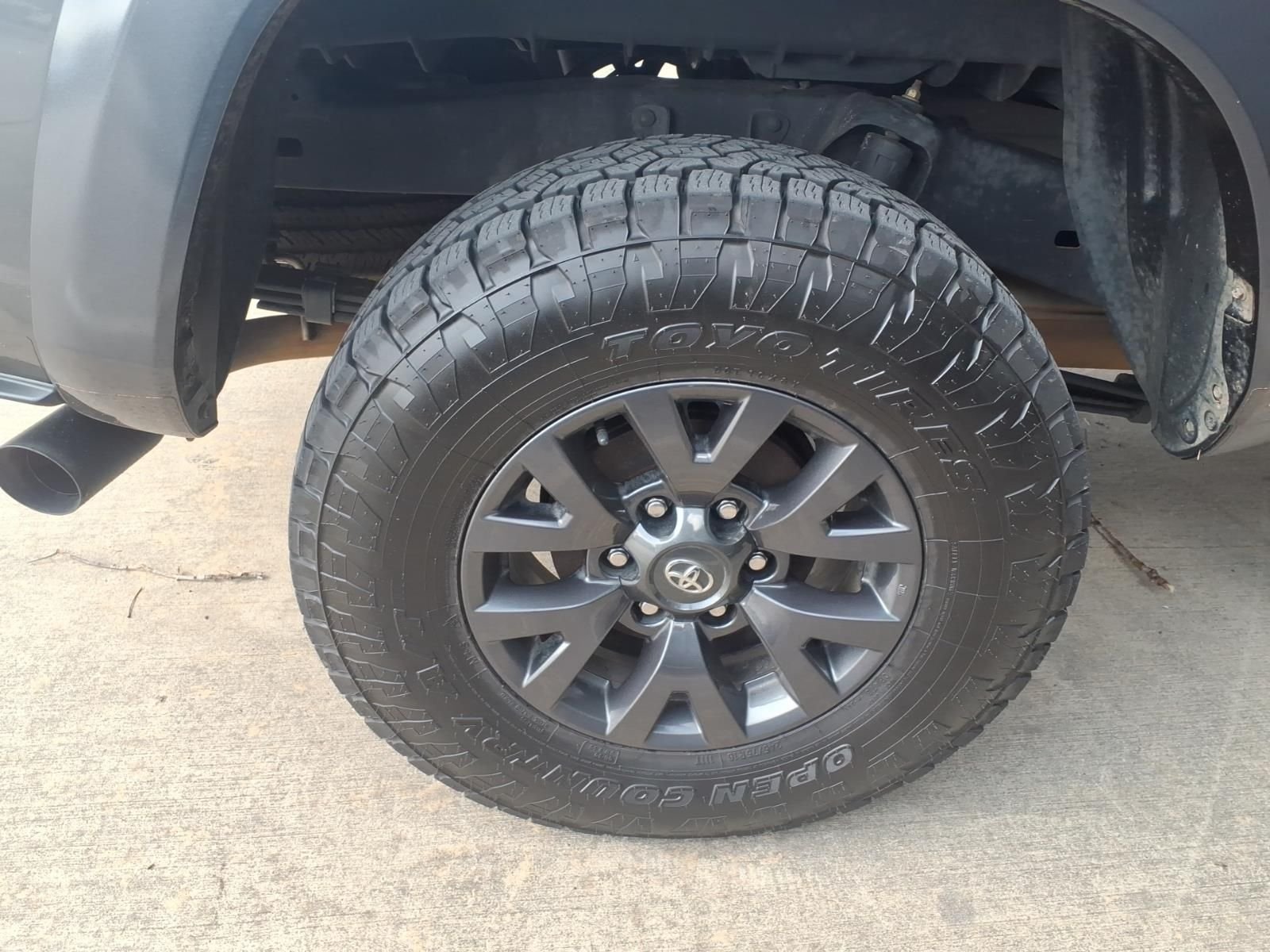 Used 2022 Magnetic Gray Metallic Toyota SR5 image 9