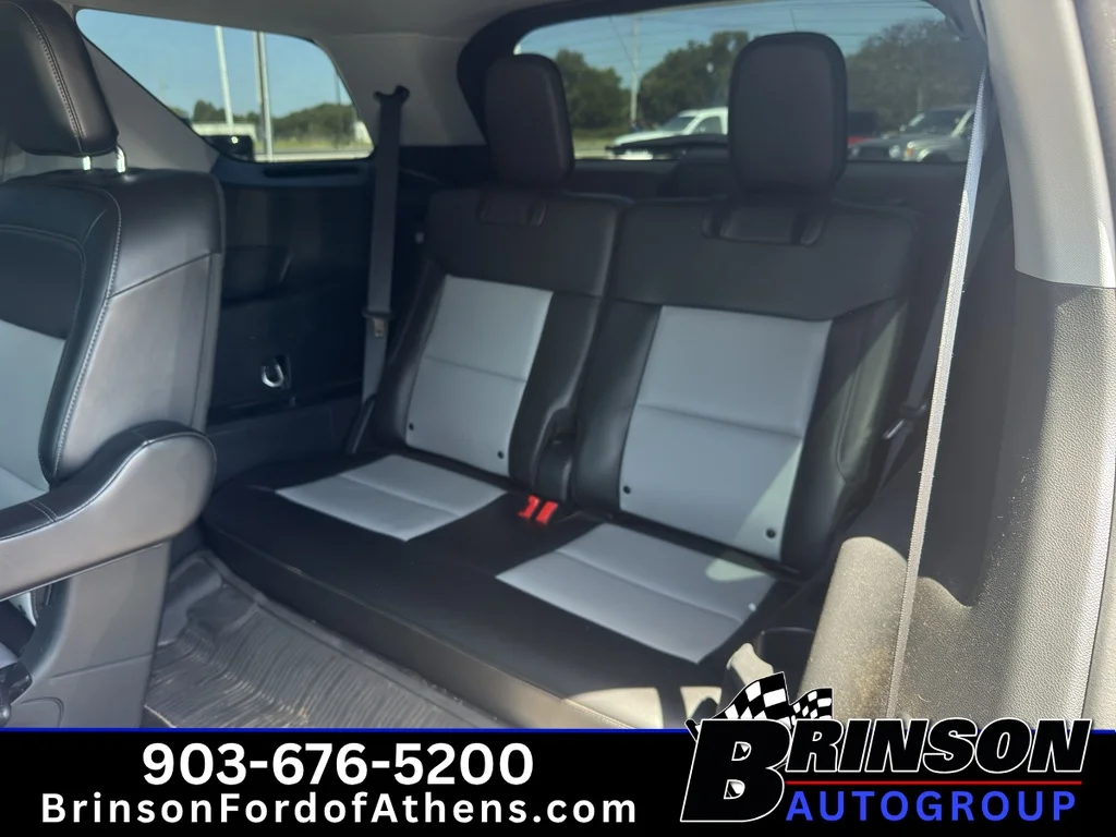Used 2023 Agate Black Metallic Ford XLT image 12