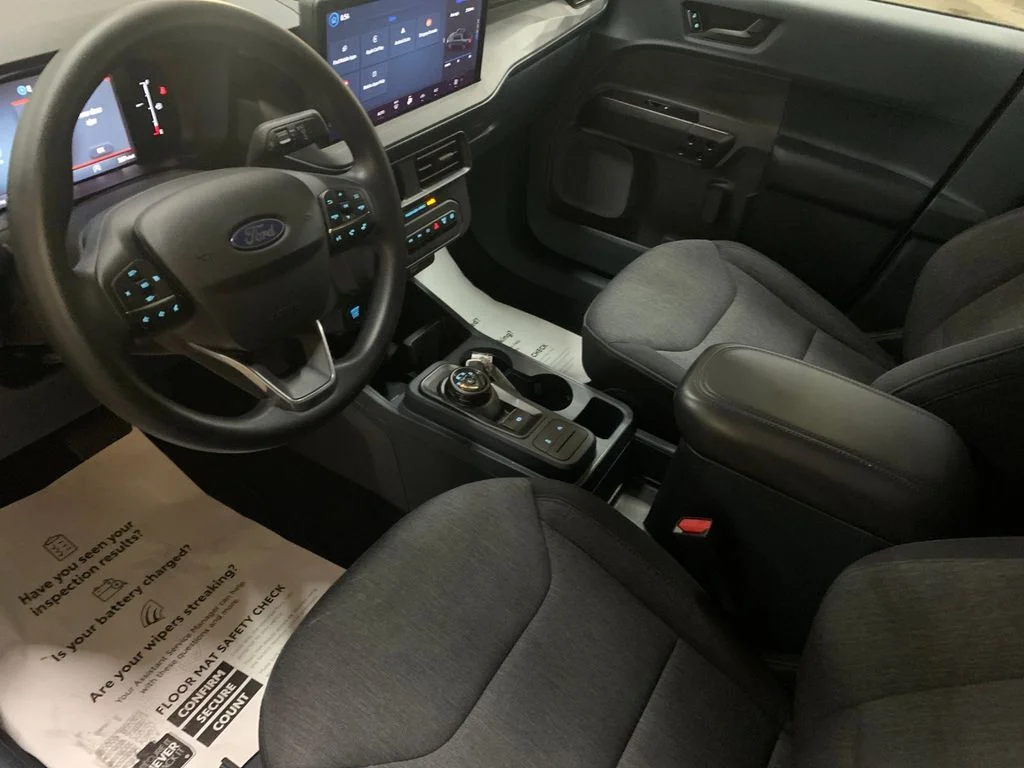 Used 2025 White Ford XLT image 11