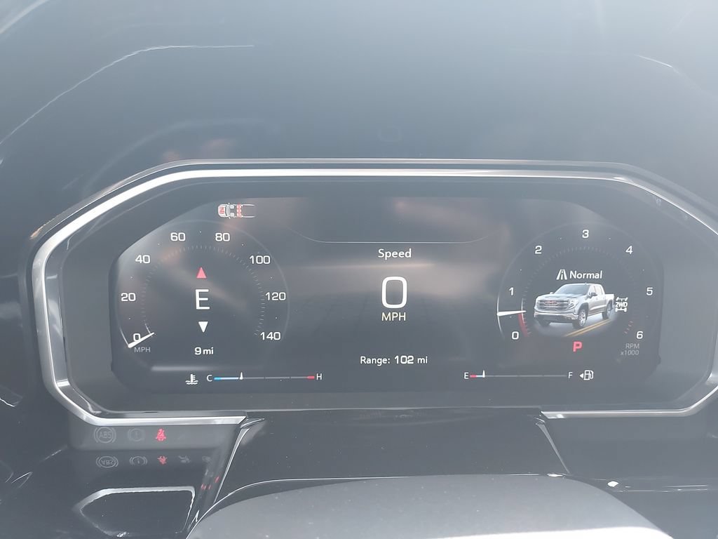 New 2026 Summit White GMC Elevation image 18