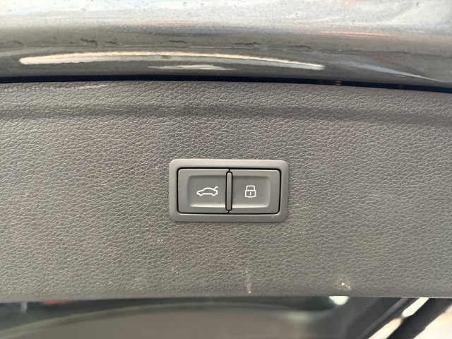 Used 2024 Gray Audi Premium Plus image 24