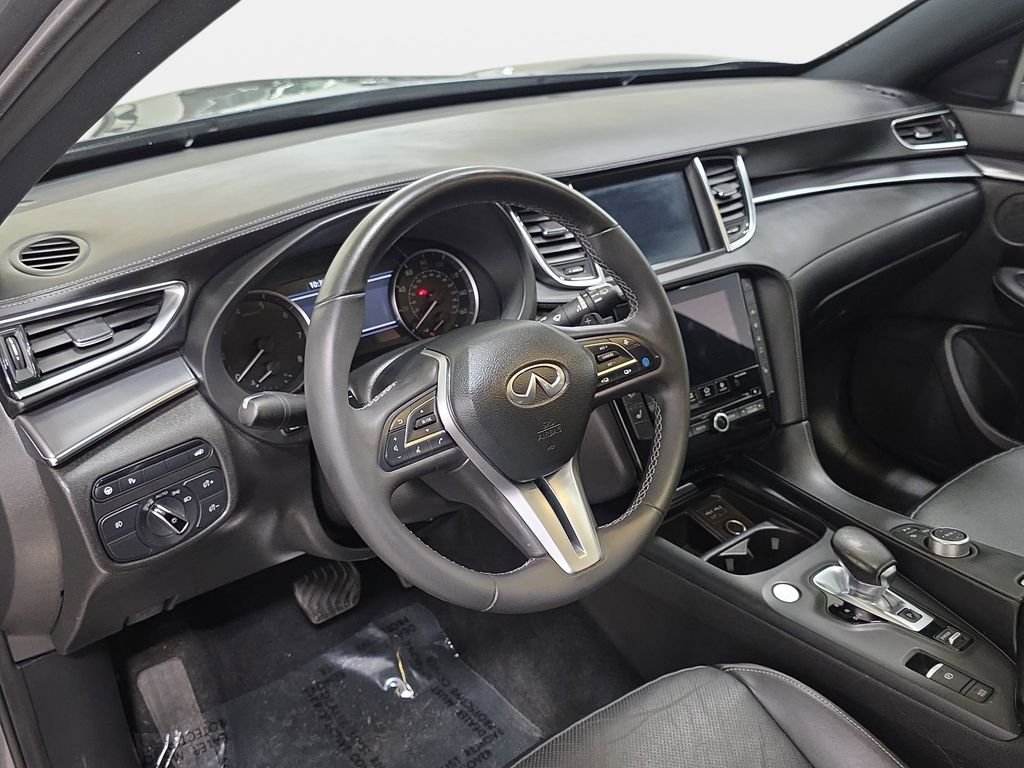 Certified Used 2023 Graphite Shadow INFINITI LUXE image 13