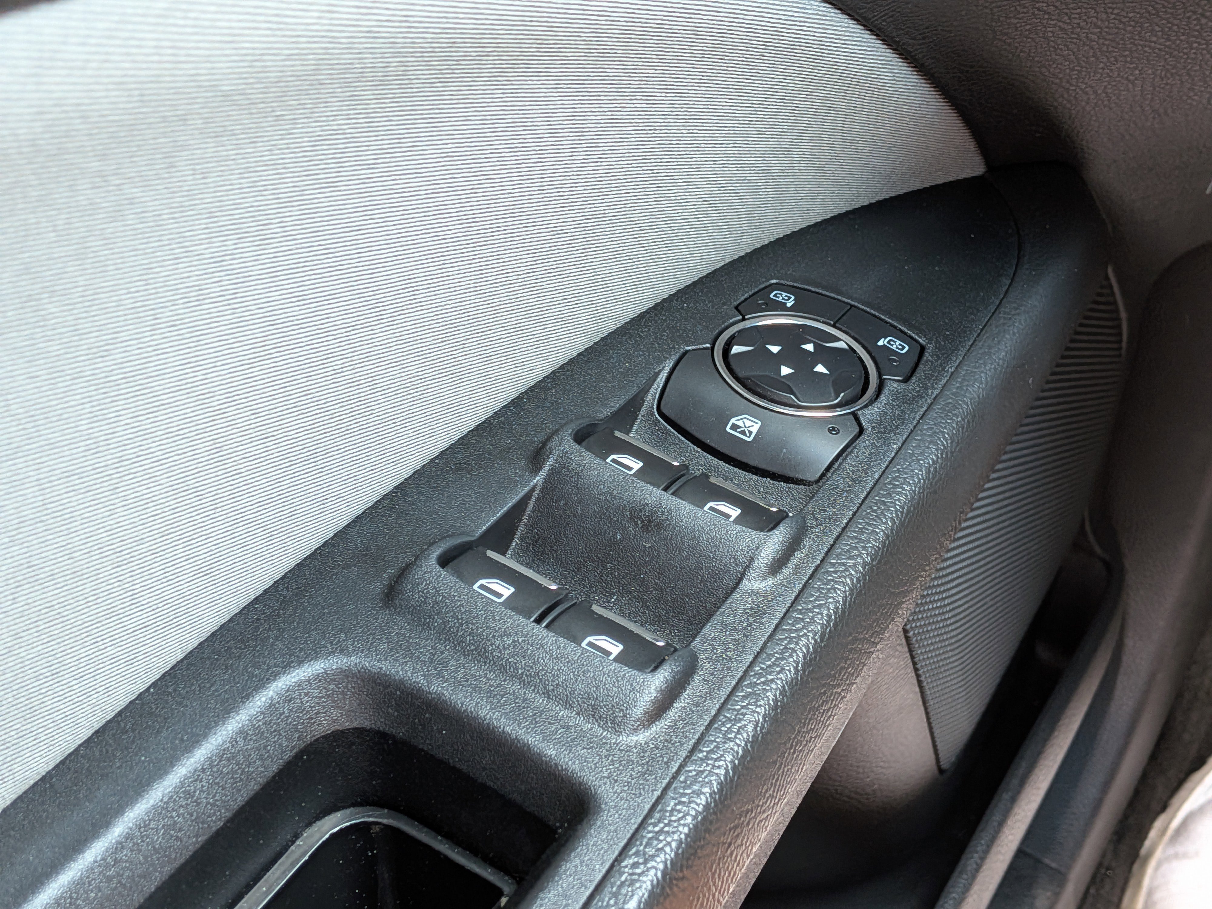 2015 Ford Fusion S - Photo 22