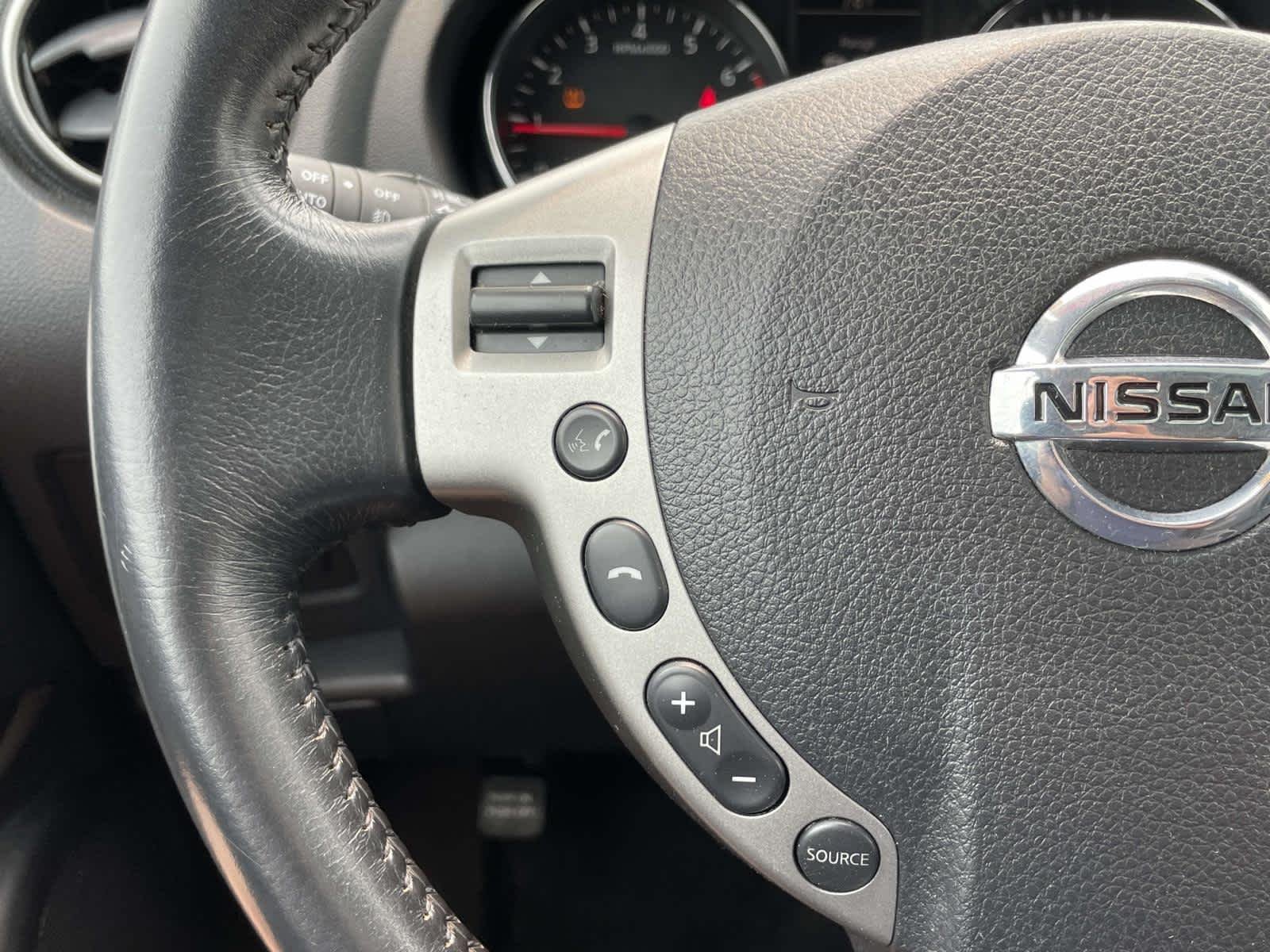 Used 2012 Black Amethyst Nissan SL image 29
