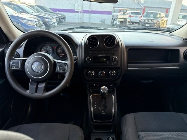 Used 2015 Gray Jeep Sport image 14