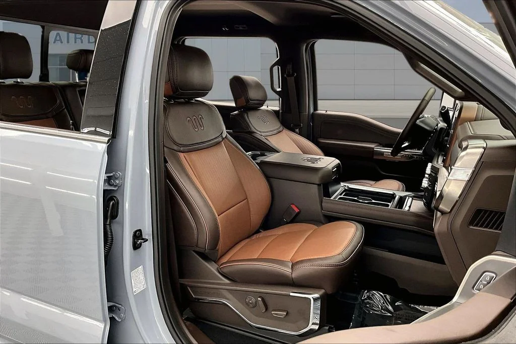 New 2026 Glacier Gray Metallic Tri-Coat Ford F-350® King Ranch® image 11