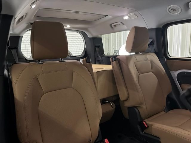 New 2026 Fuji White Land Rover S image 21