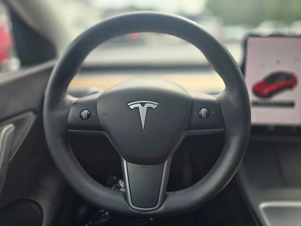 Used 2021 Red Tesla Long Range image 13