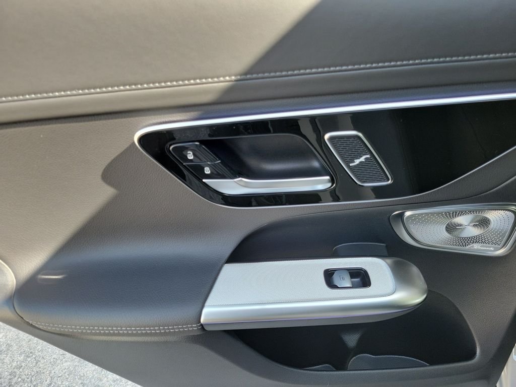 New 2027 MANUFAKTUR Alpine Grey Mercedes-Benz GLC 300 image 15