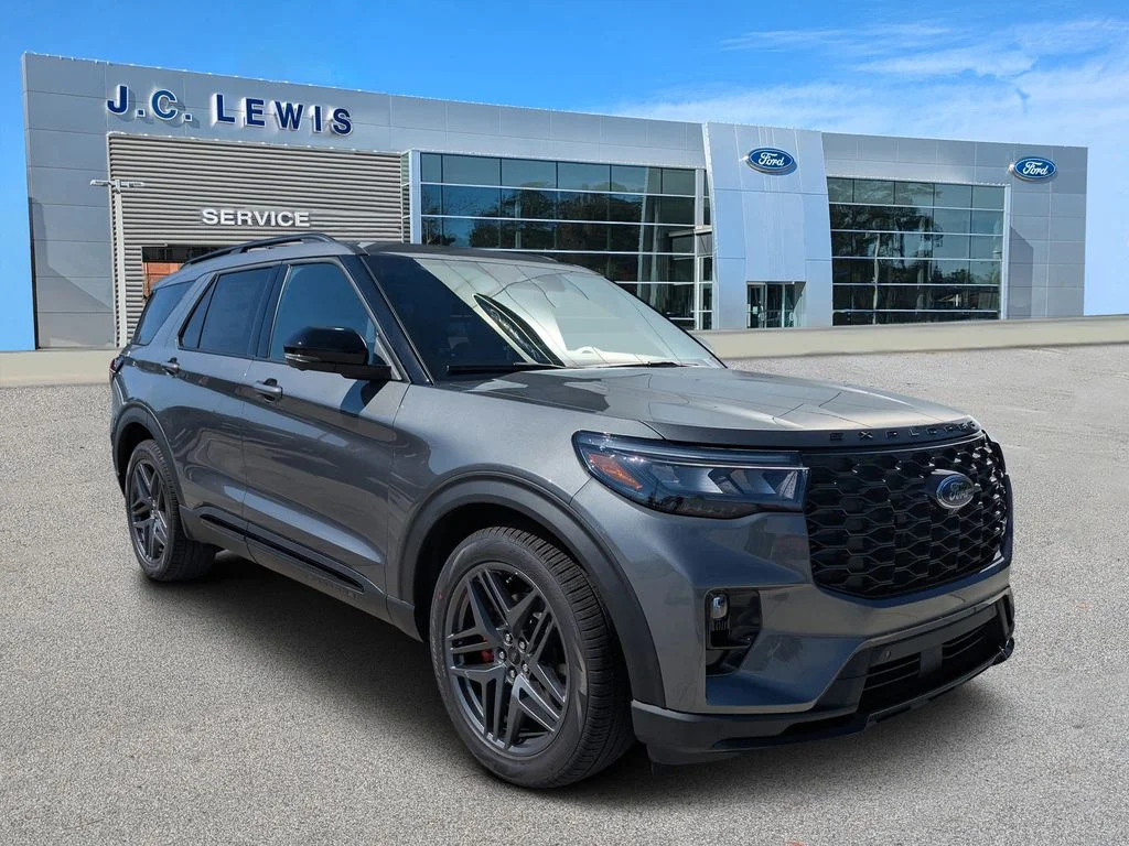 2026 Ford Explorer ST 4WD's photo