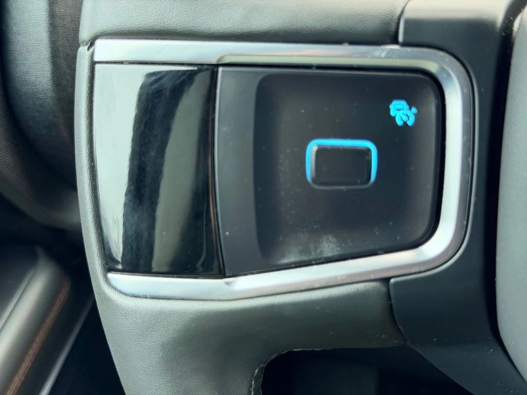 Used 2025 White Ford Active image 26
