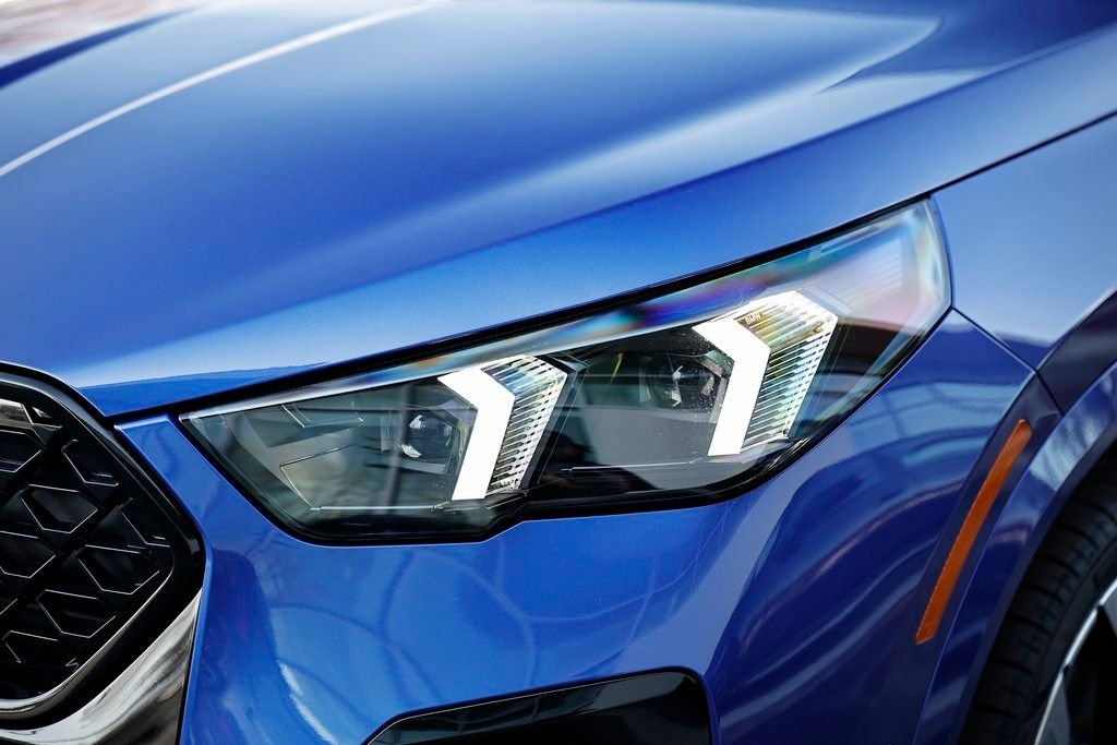 New 2026 Portimao Blue Metallic BMW xDrive28i image 12