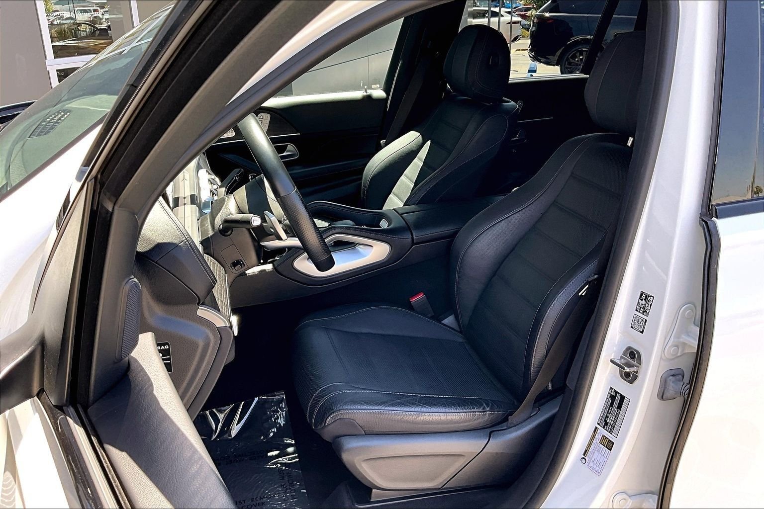 Used 2023  Mercedes-Benz GLS 450 image 25