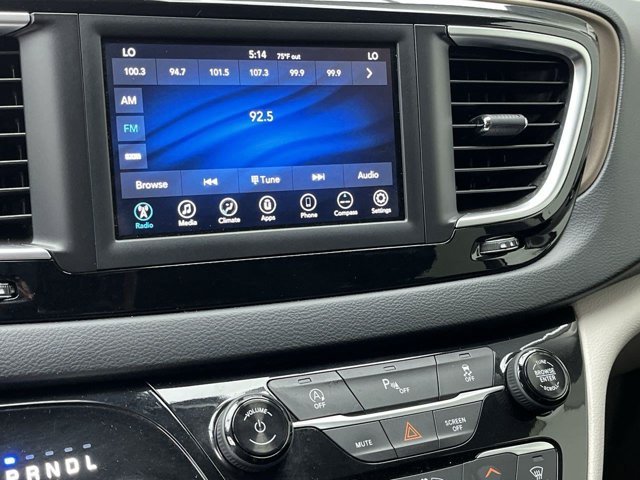 Used 2018 Velvet Red Pearlcoat Chrysler Touring Plus image 16