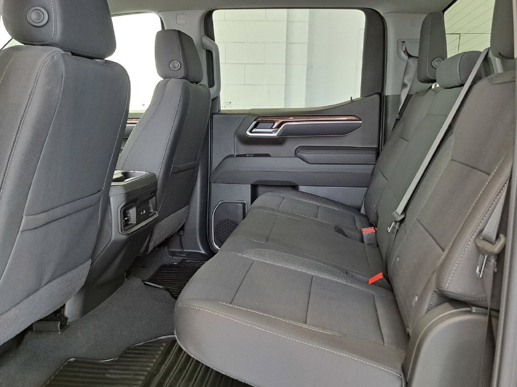2026 Chevrolet Silverado 1500 RST - Photo 13