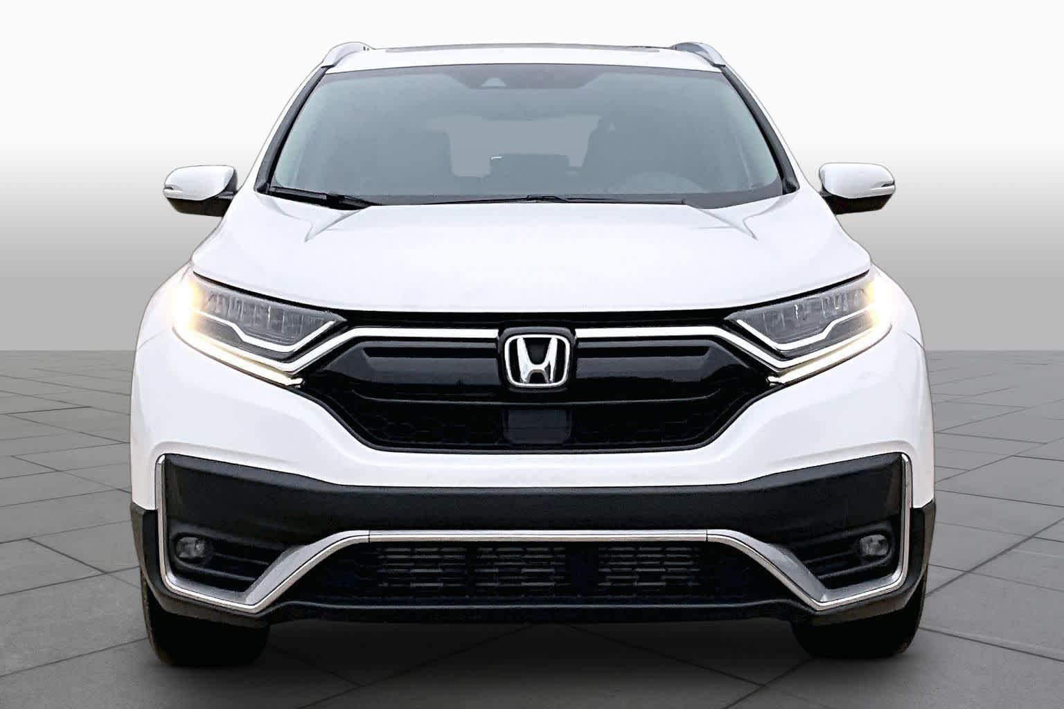 Certified Used 2021 Platinum White Pearl Honda Touring image 4