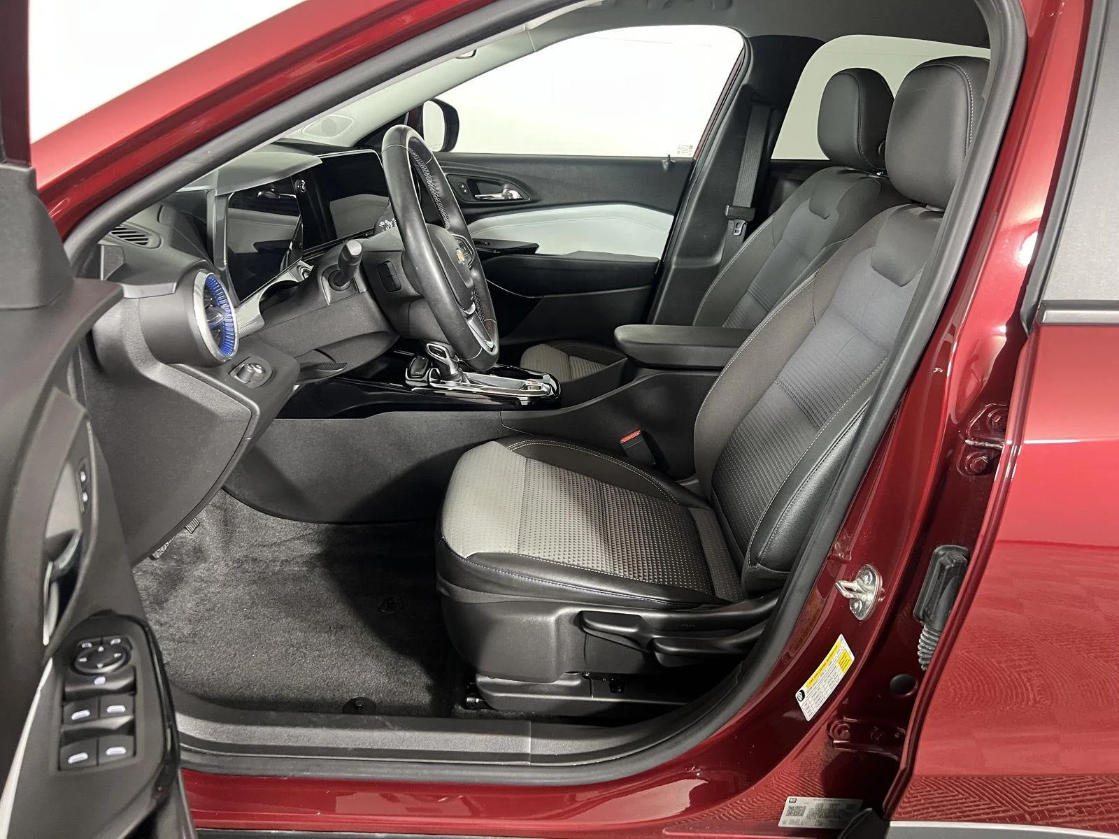 Used 2024 Crimson Metallic Chevrolet LT image 13
