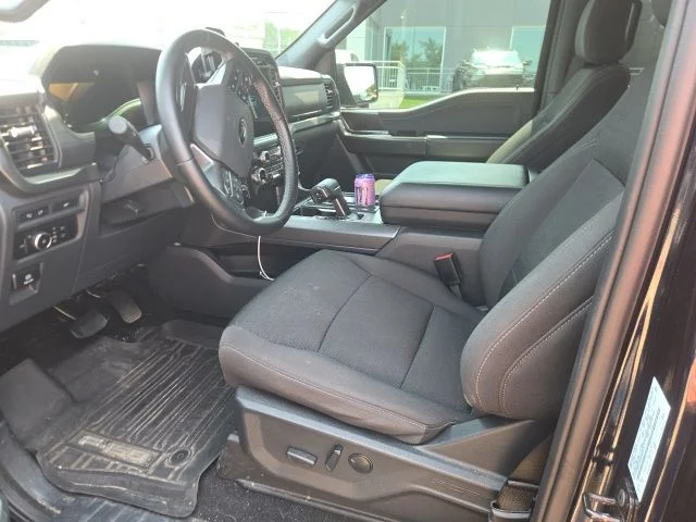 Used 2024 Blue Ford XLT image 9